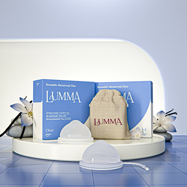 Disco menstrual reutilizável Lumma na cor Transparente em nova embalagem