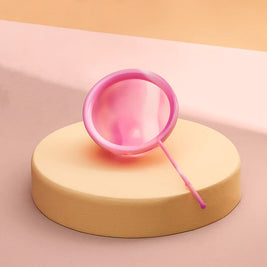 Disco menstrual Lumma na cor Pink Love em destaque